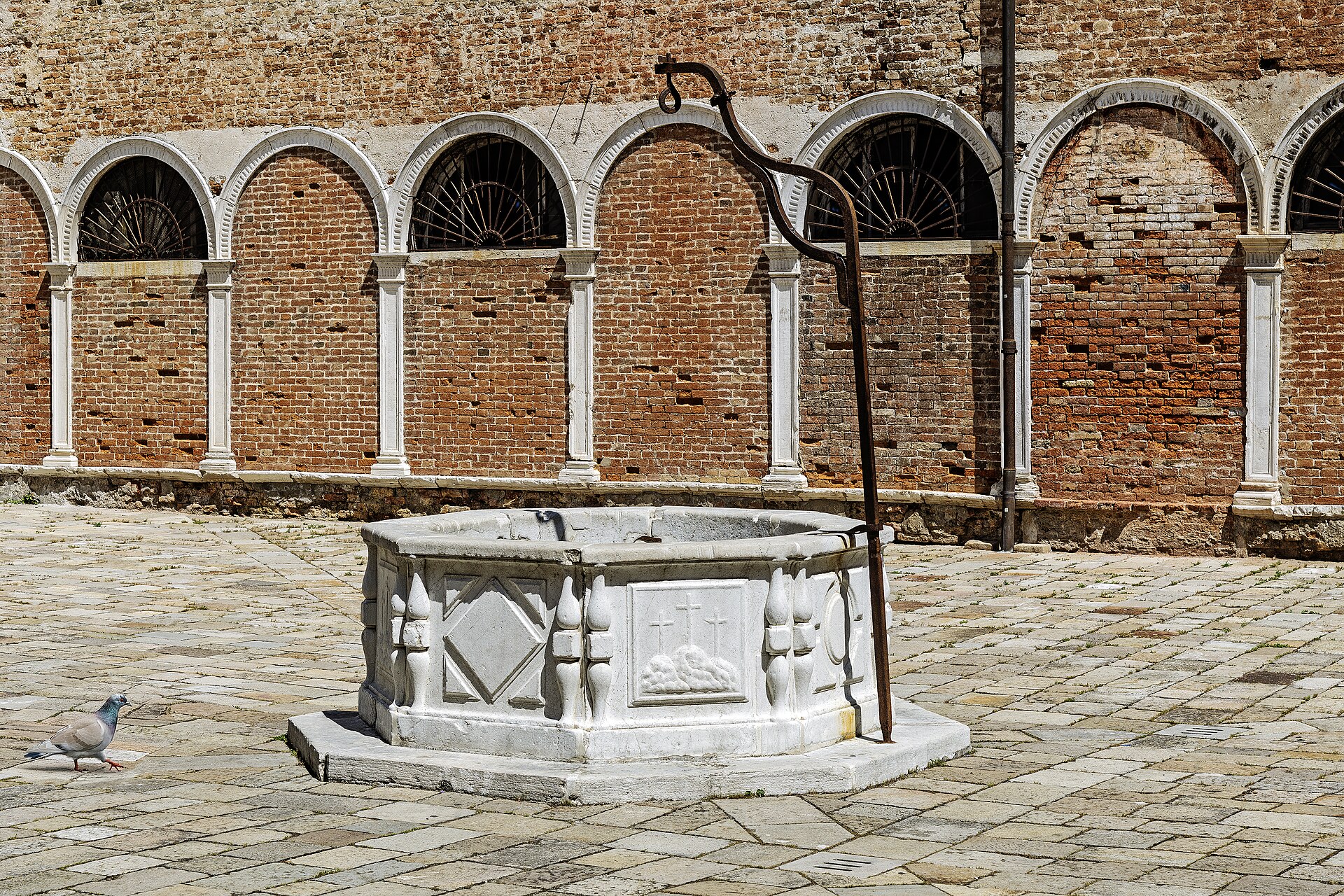 Quiet canal in Cannaregio, Venice, one of the calmer sestieri to stay in