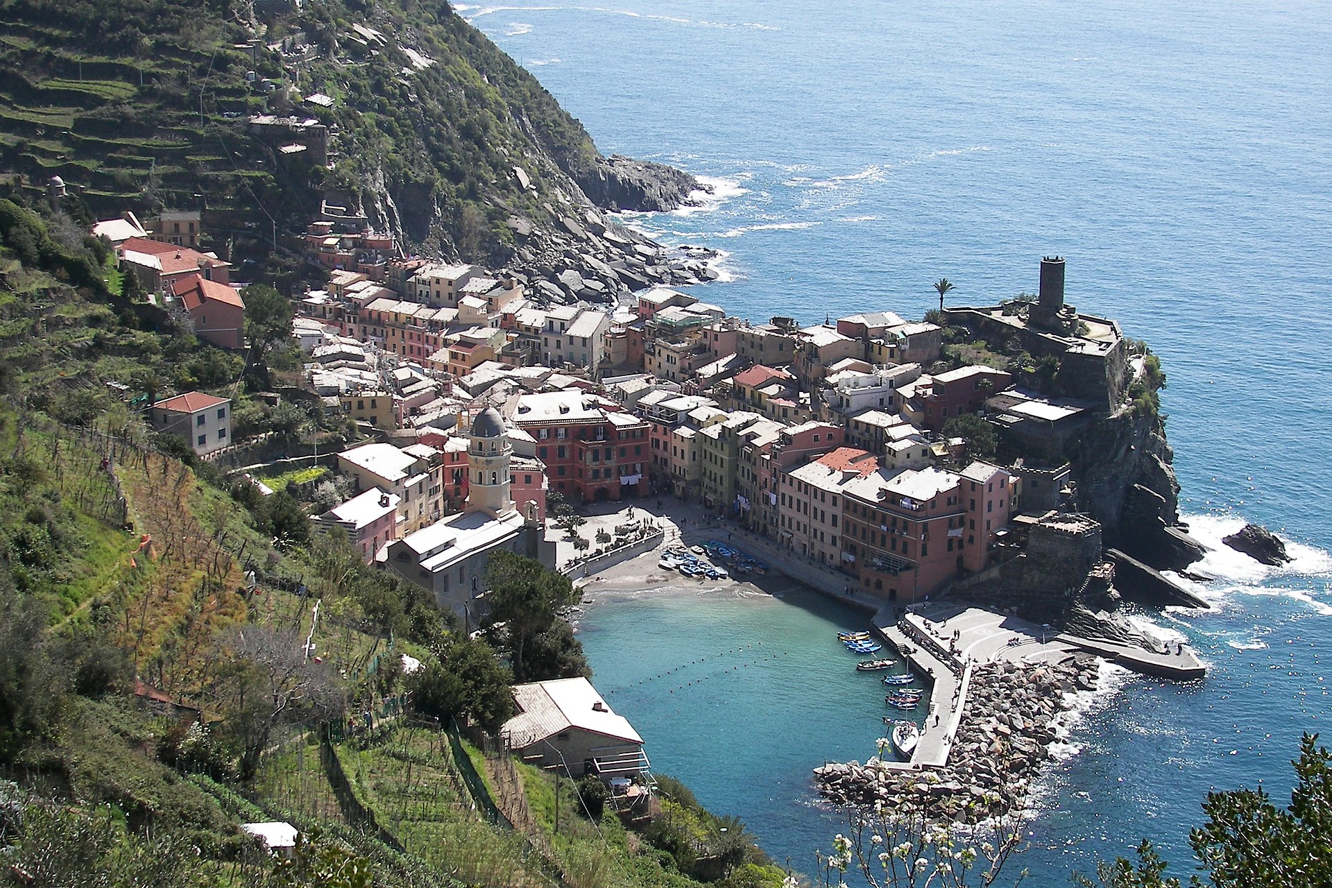 Vernazza in Cinque Terre — a worthwhile add-on for a first time Italy trip with 9+ days