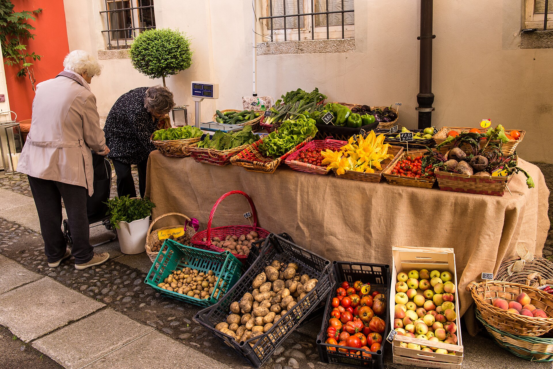 Italian produce market