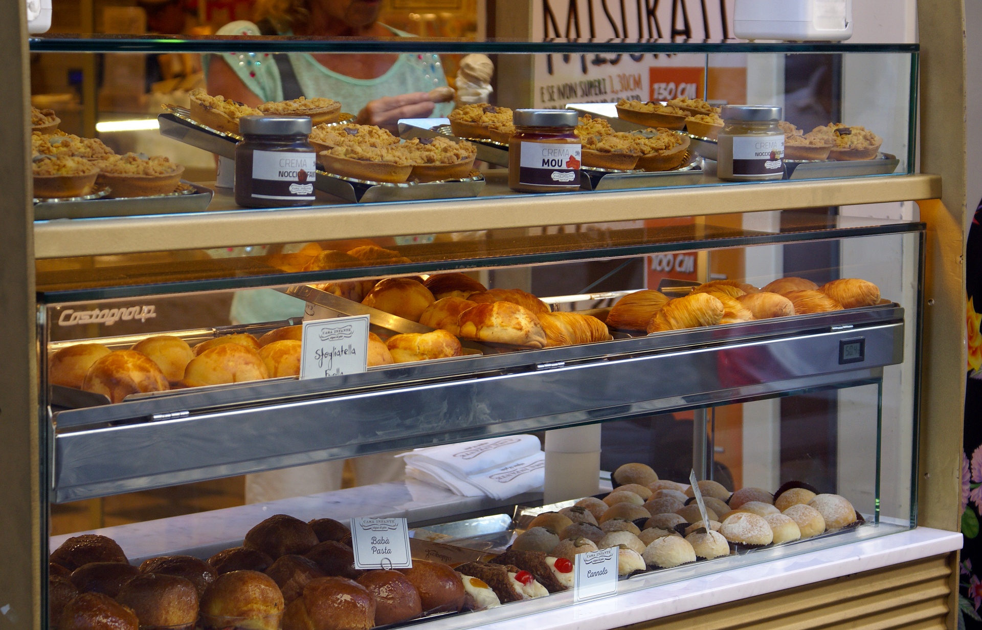 A freshly baked sfogliatella riccia, the shell-shaped layered Neapolitan pastry