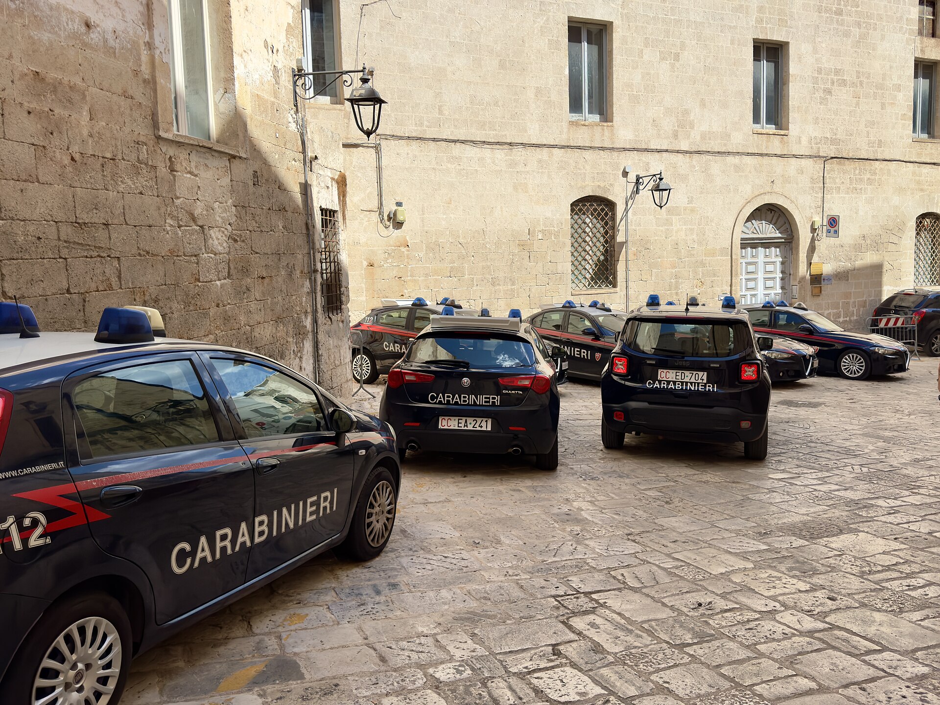 Whitewashed old town and harbour of Monopoli, an easy no-car coastal Puglia base
